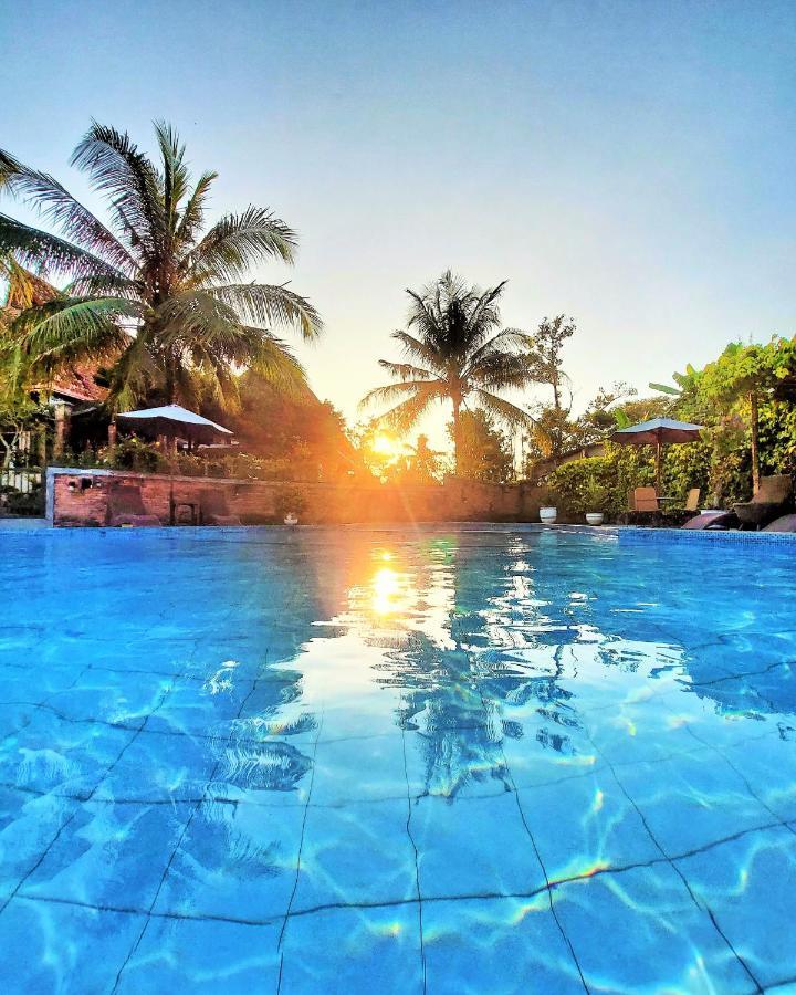 Hotel Deli River And Restaurant Omlandia Medan Exterior foto