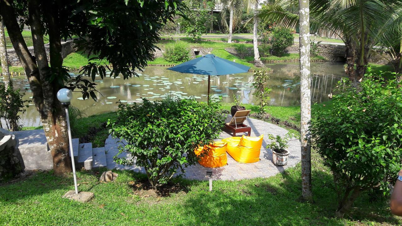 Hotel Deli River And Restaurant Omlandia Medan Exterior foto